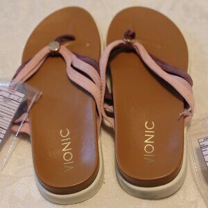 Vionic Catalina Shoes Size 7